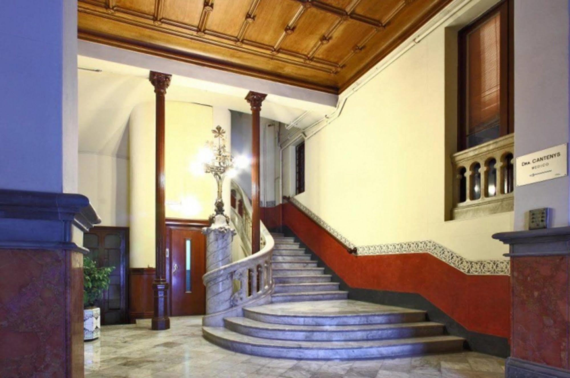 Hostal Barcelona Centro Exterior foto